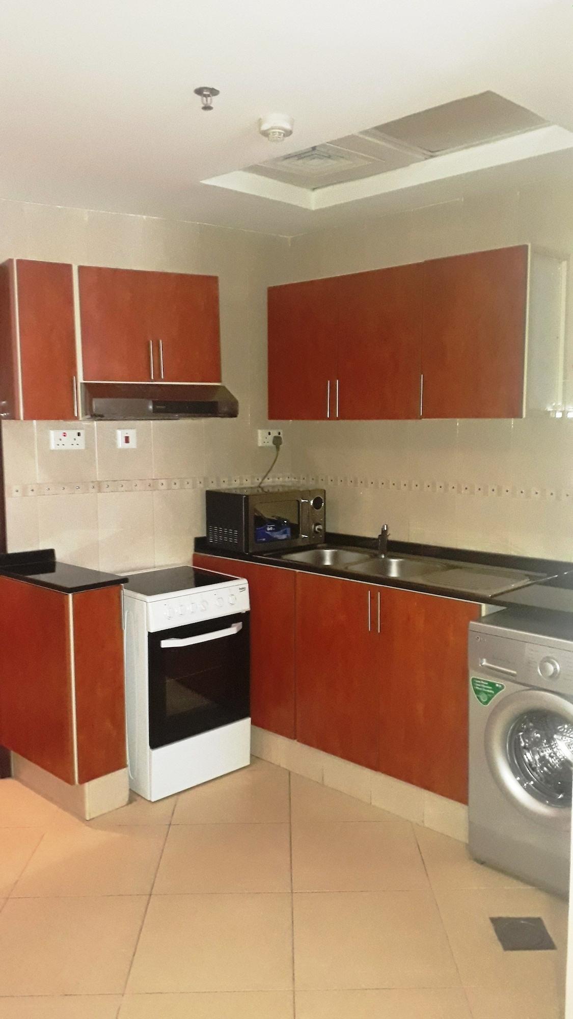 Al Waleed Palace Hotel Apartment Al Barsha Dubai Exterior foto