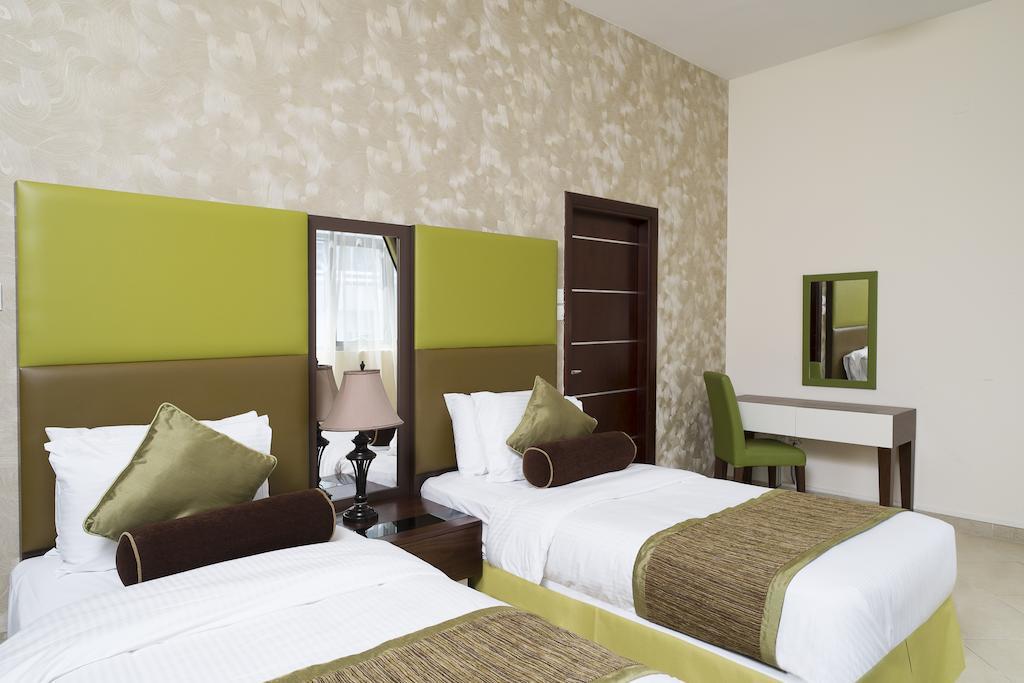 Al Waleed Palace Hotel Apartment Al Barsha Dubai Exterior foto